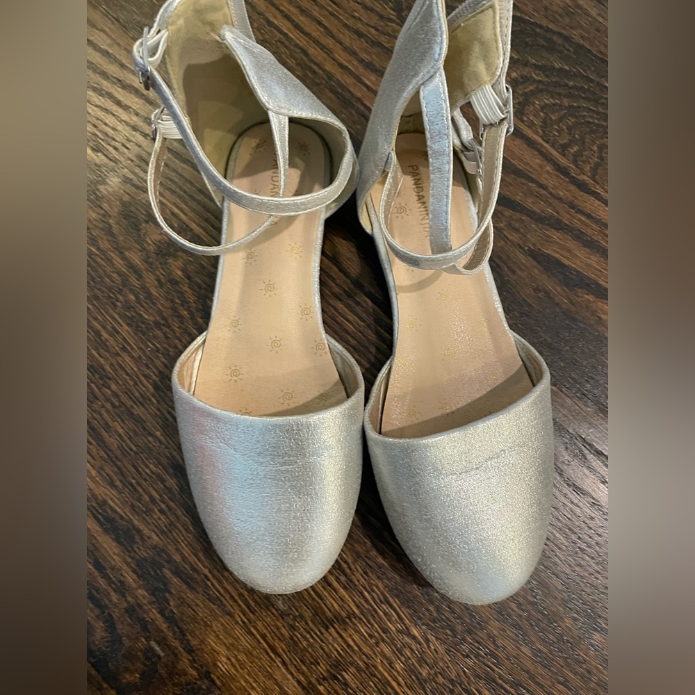 Adorable Girls Dress Shoes, EUC Size 3